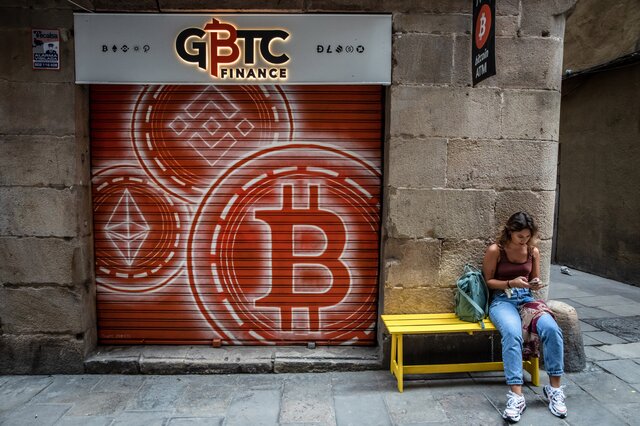 Крупнейшая в мире криптобиржа Binance взломана. Ущерб оценивается более чем в шесть миллиардов долларов. Атаку связывают с хакерами из КНДР. Что известно